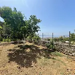 Miranda's & Holiday home Sarande