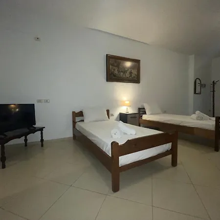 Holiday home Miranda's & Sarande