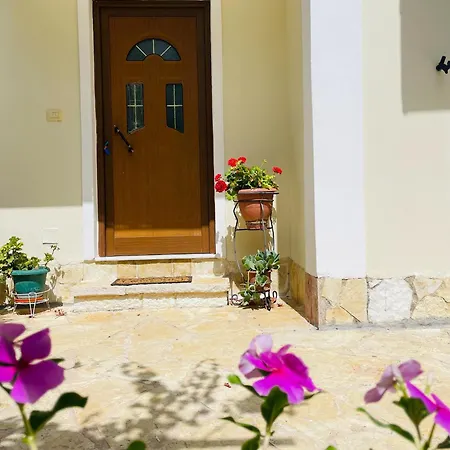 Holiday home Miranda's & *